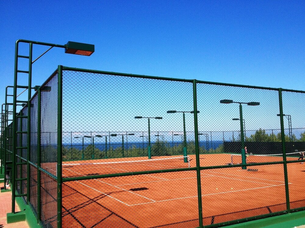 Фото Korineum Golf & Beach Resort