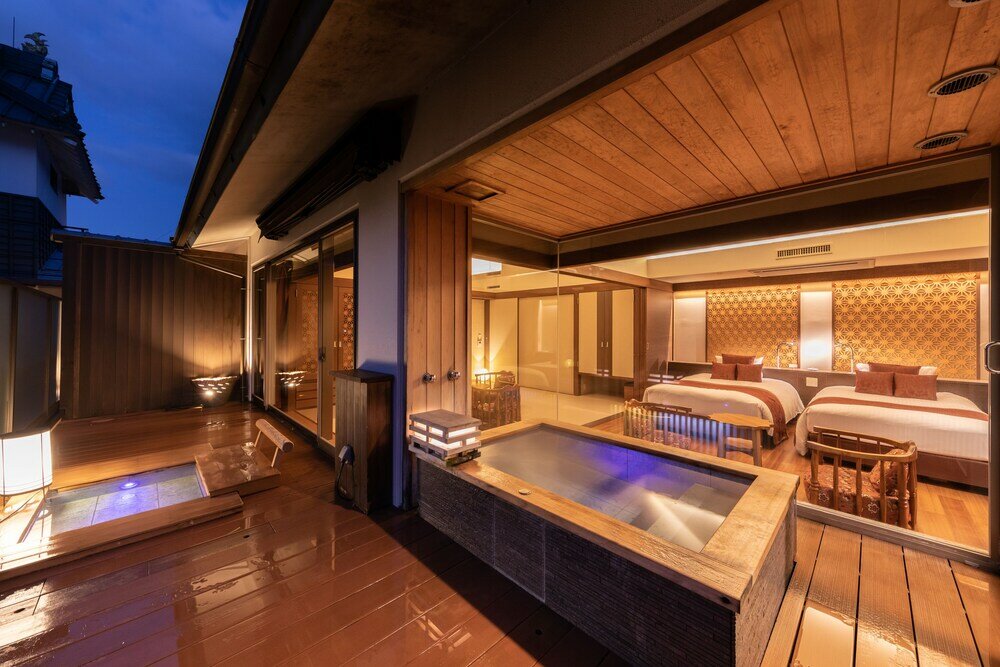 Фото Hakone Kamon