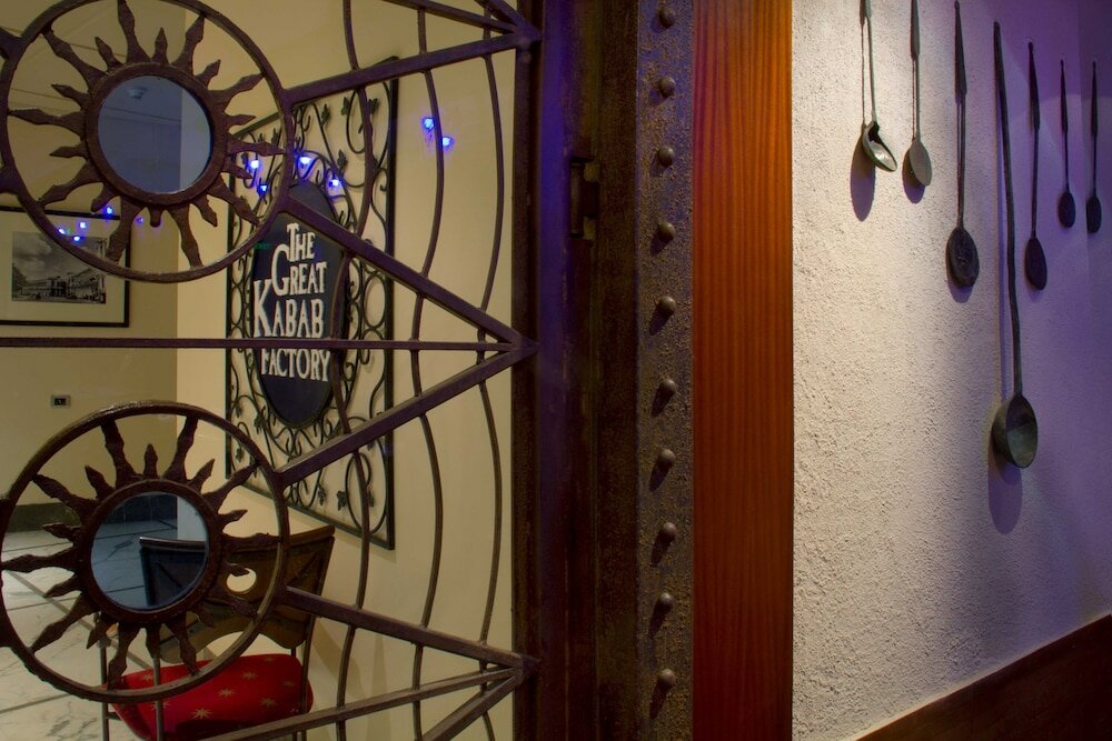 Фото Radisson Blu Marina Hotel, Delhi Connaught Place