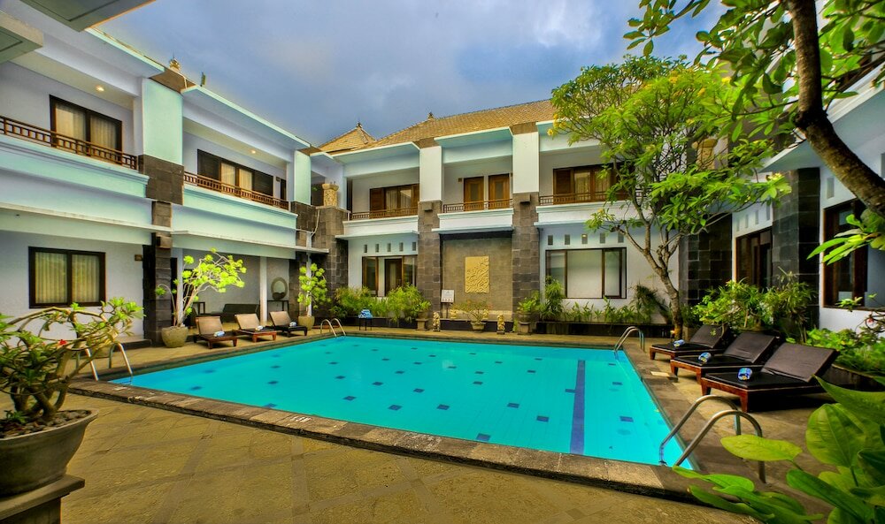 Фото The Radiant Hotel