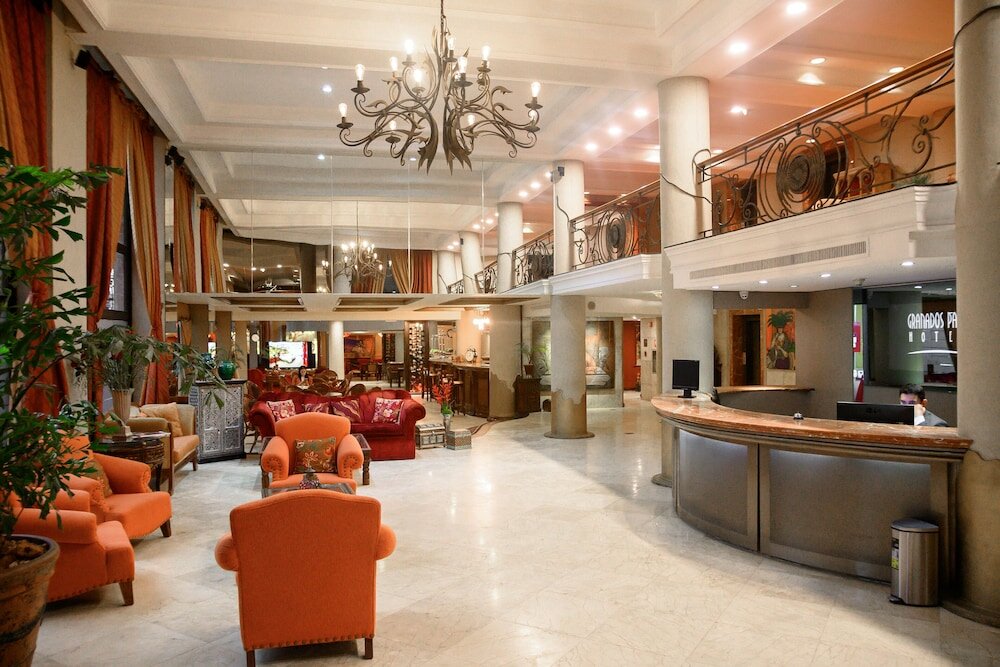 Фото отеля 2