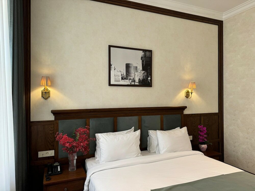 Фото Midway Baku Hotel