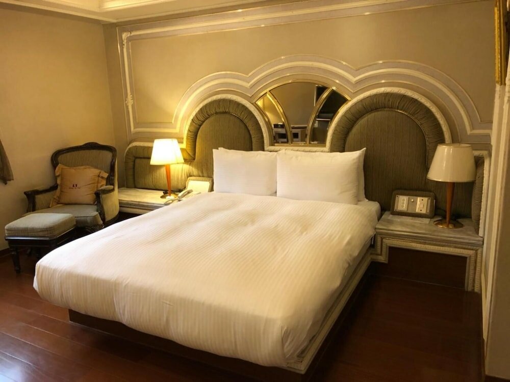 Фото Charming Castle Hotel