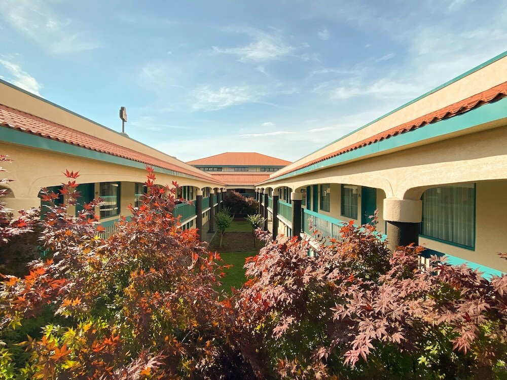 Фото Motel 6 Savannah Ga Gateway & I95