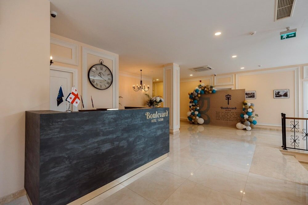 Фото Boulevard Batumi Hotel