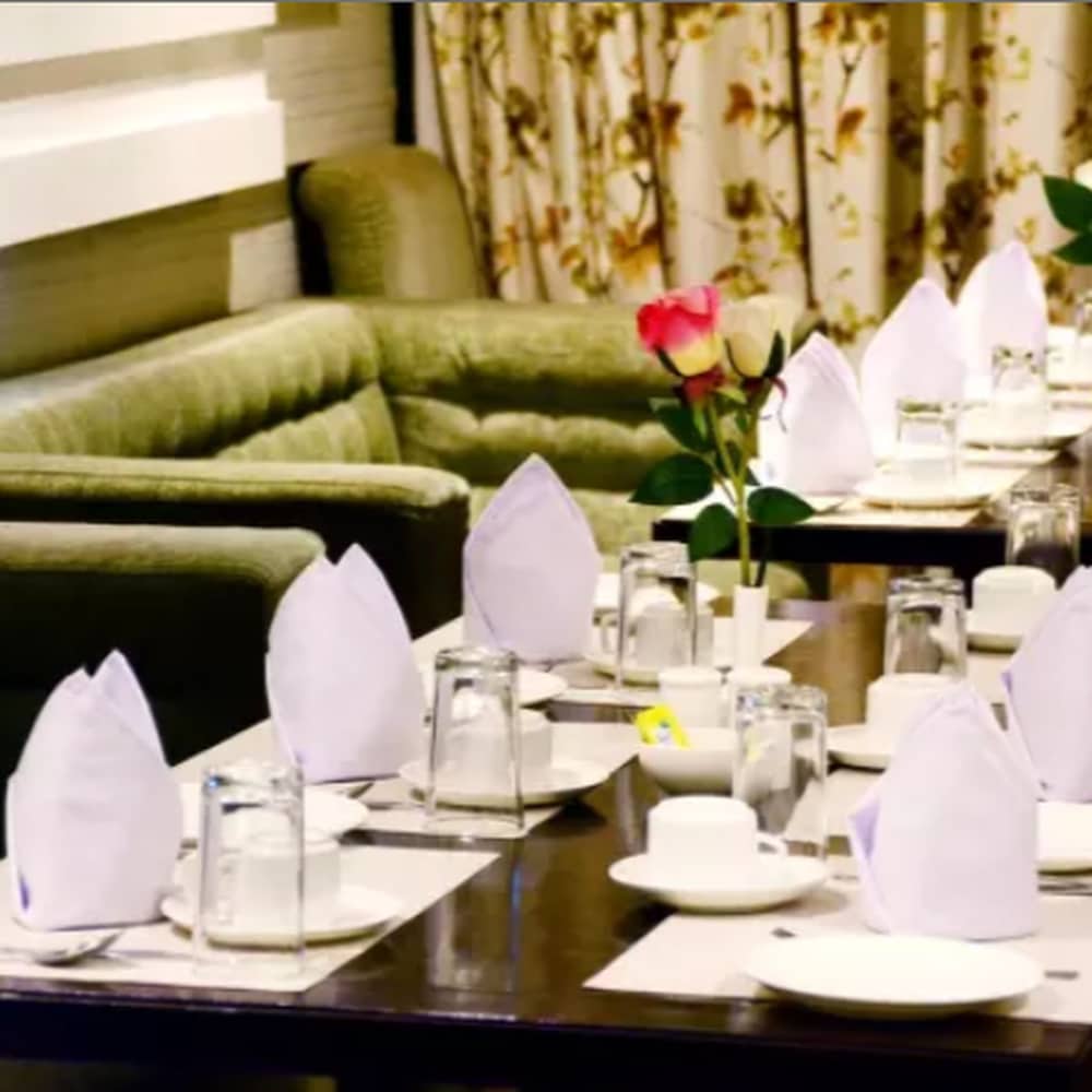 Фото Hotel Mahendra