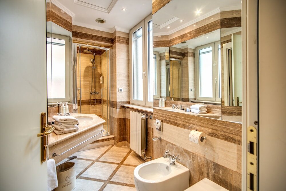 Фото Hotel Britannia