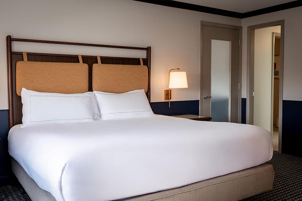 Фото Hilton Orrington Evanston