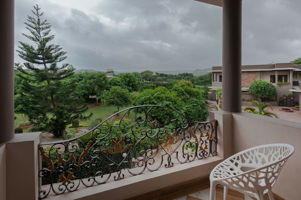 Фото Mulberry Araliayas Resort & SPA