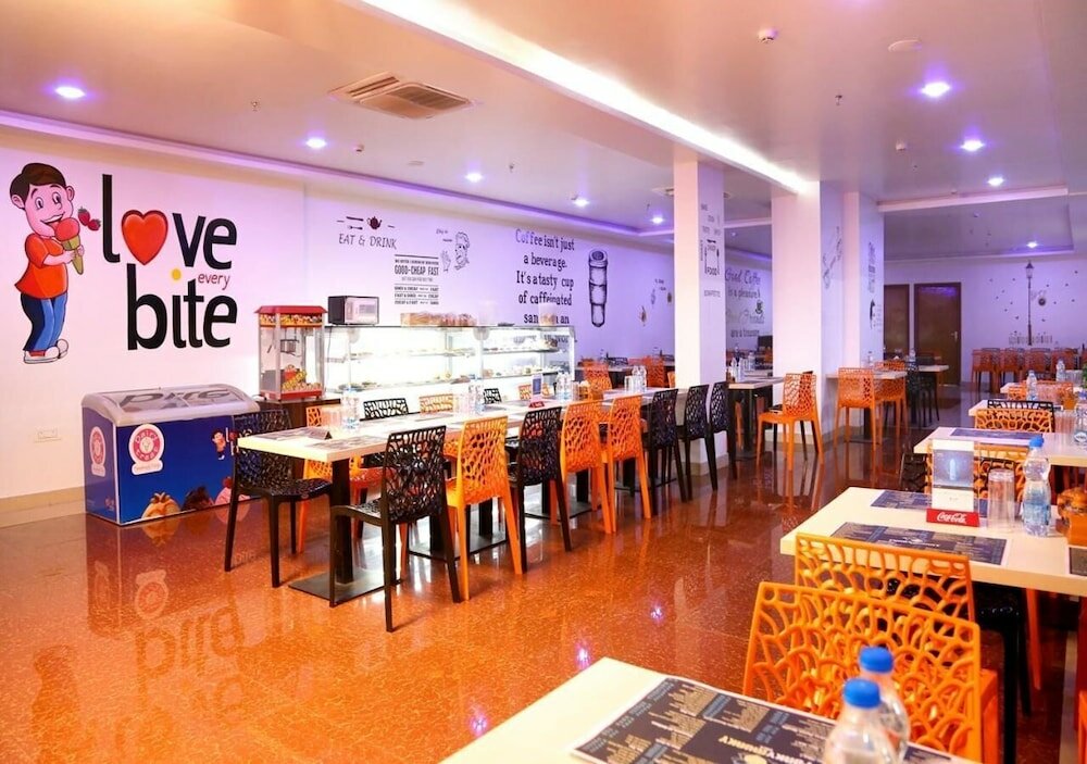 Фото Triguna Clarks Inn