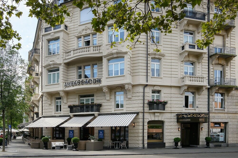 Фото Ambassador Hotel Zriuch