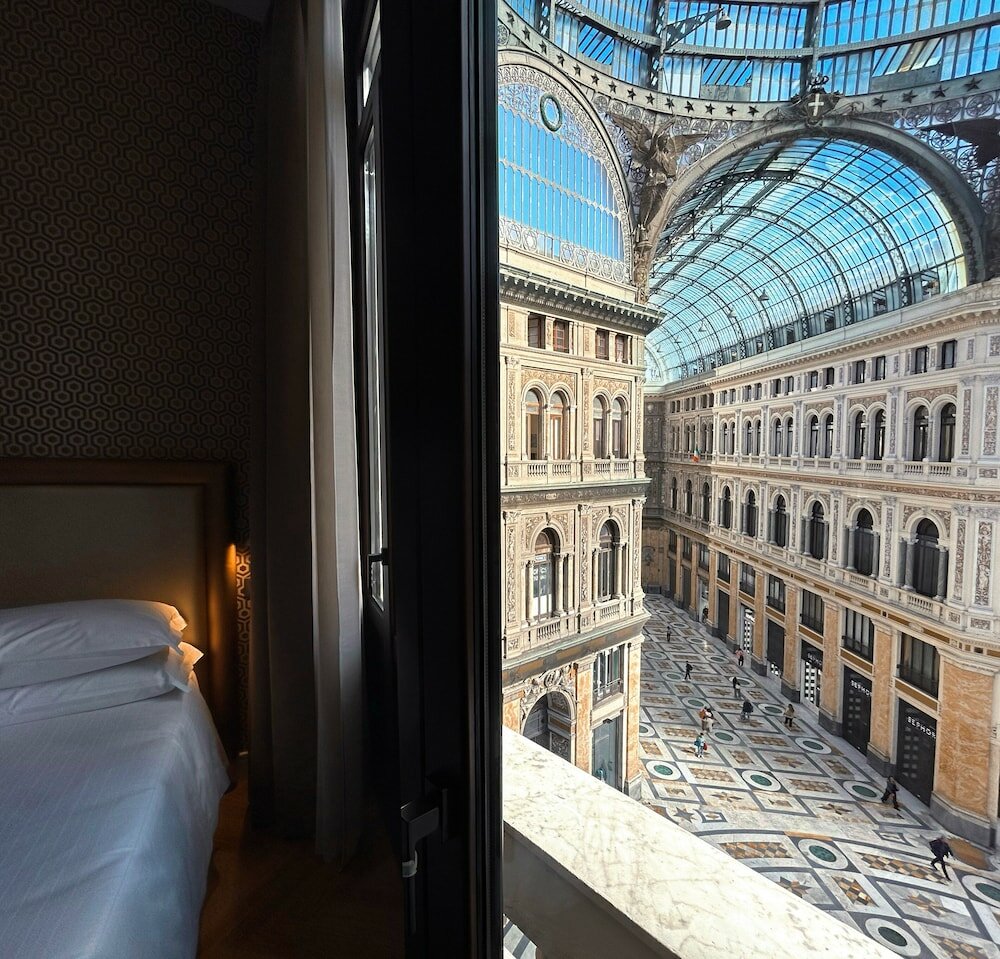 Фото Caruso Place Boutique & Wellness Suites