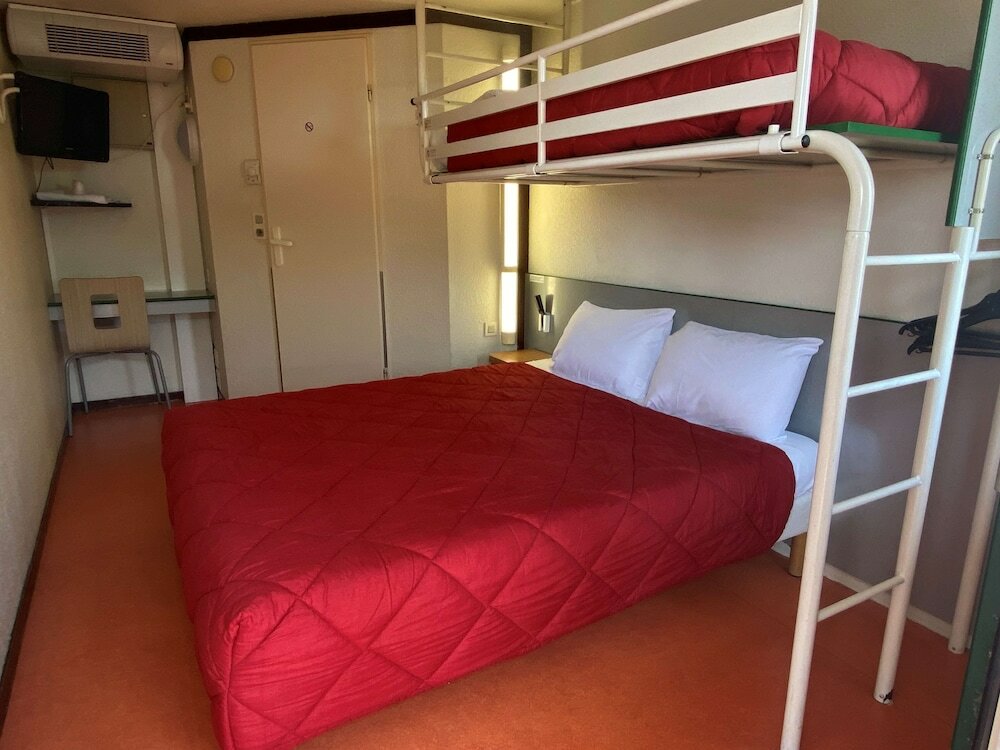 Фото Premiere Classe La Rochelle Sud Angoulins