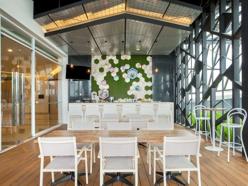 Фото Ibis Styles Jakarta Sunter