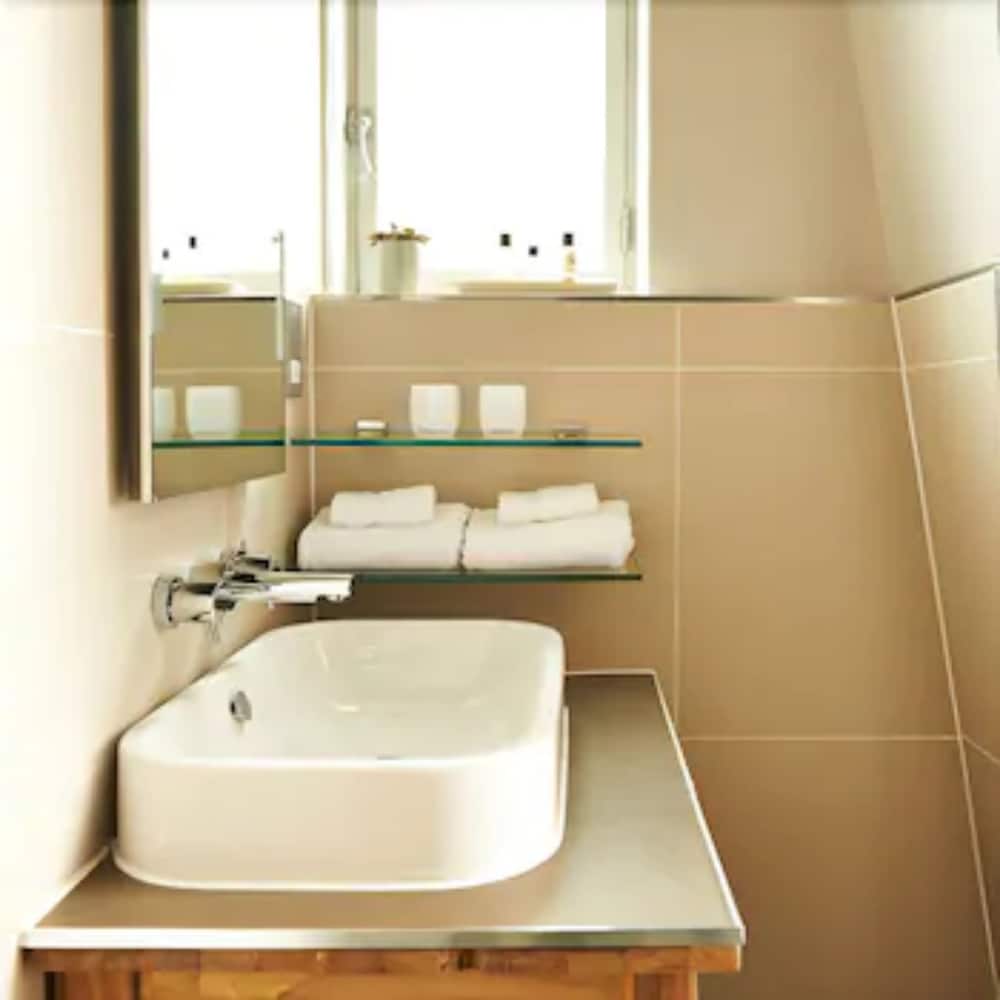 Фото The Bull and The Hide