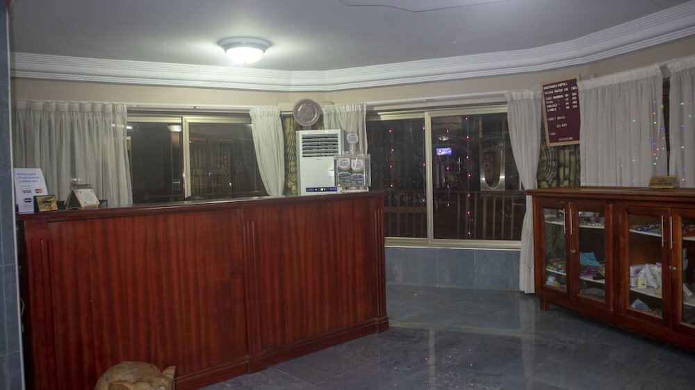 Фото Eastgate Hotel