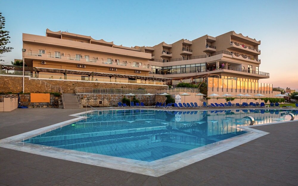 Фото Themis Beach Hotel