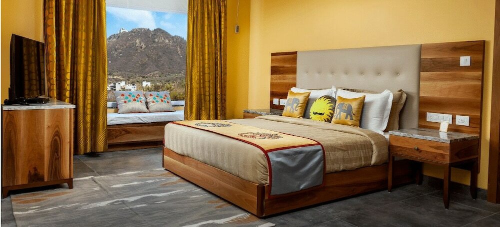 Фото JuSTa Sajjangarh Resort & SPA