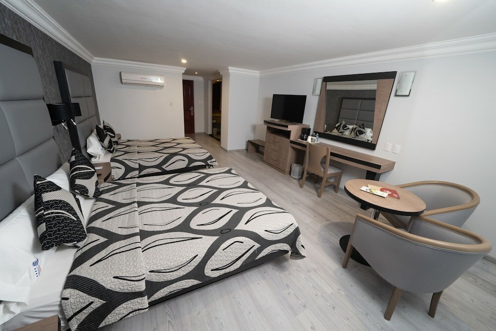 Фото Hotel Monaco Ciudad de Mexico