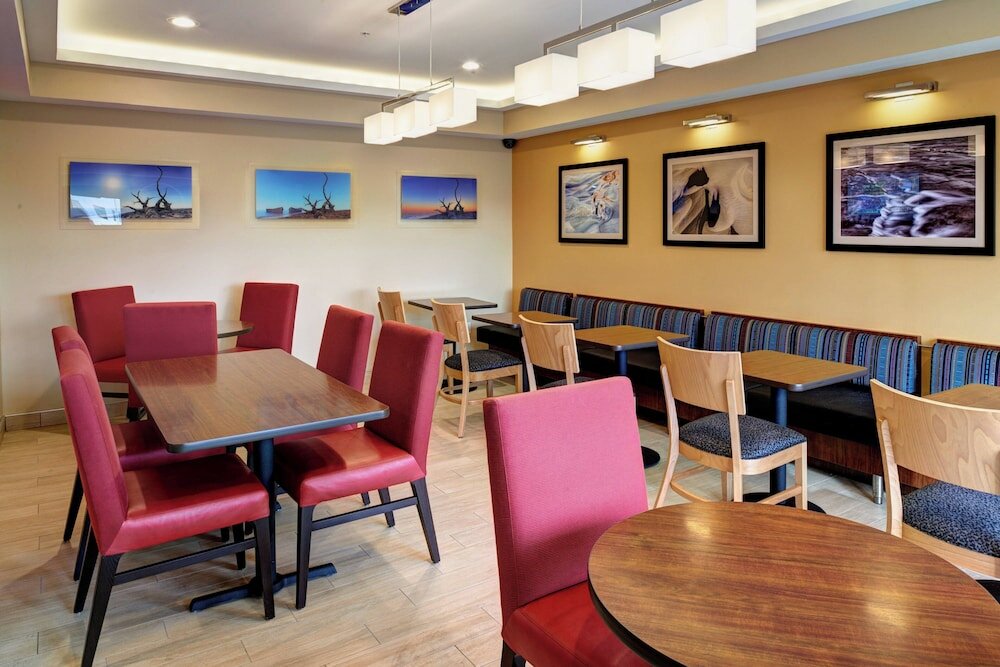 Фото TownePlace Suites by Marriott Detroit Troy