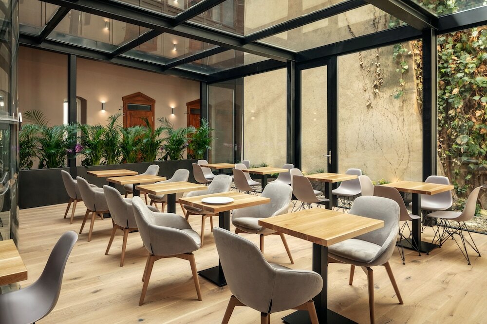 Фото MOODs Charles Bridge