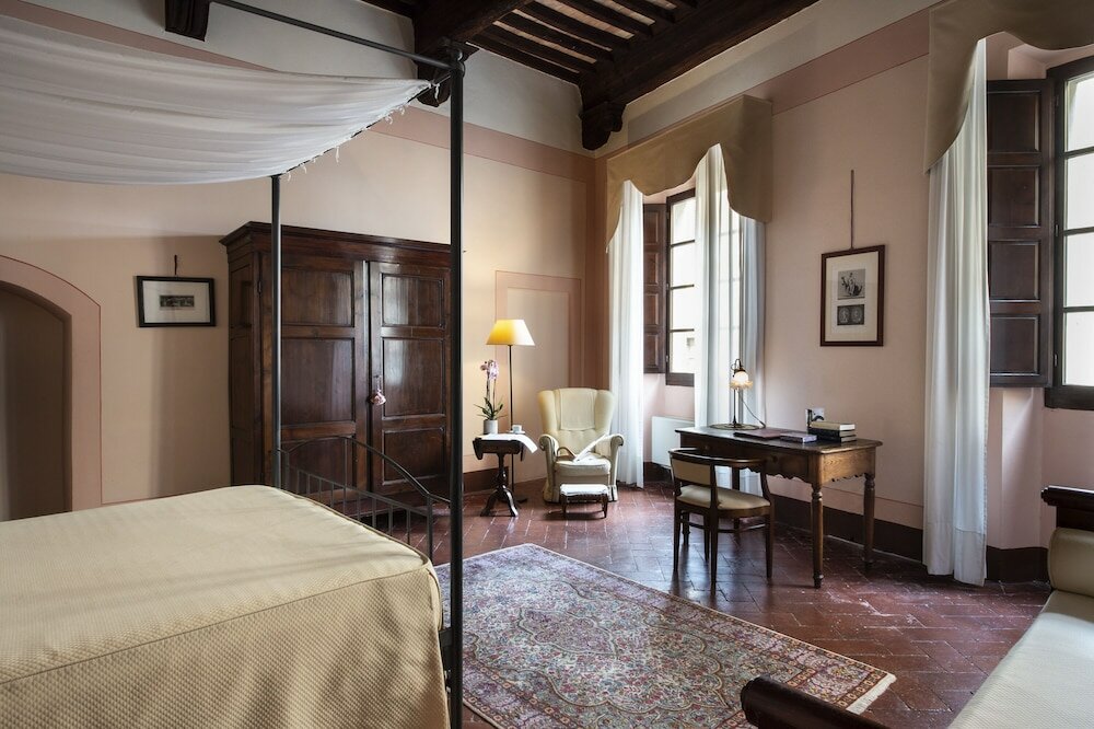 Фото Hotel L'Antico Pozzo