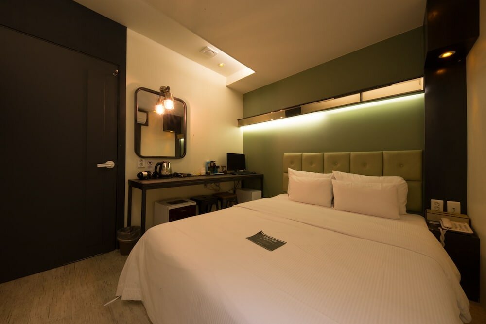 Фото Achasan Station Wall Hotel