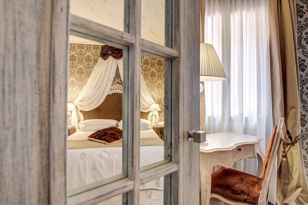 Фото Hotel Antiche Figure