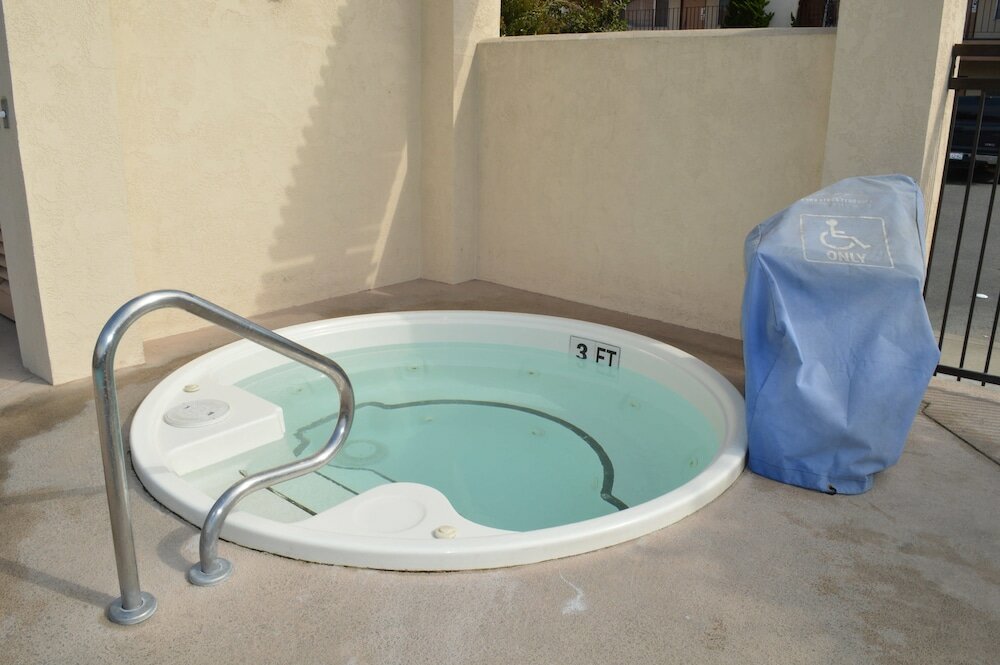 Фото Laurel Inn Motel