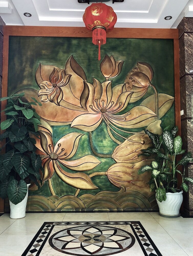 Фото New Lotus Hotel