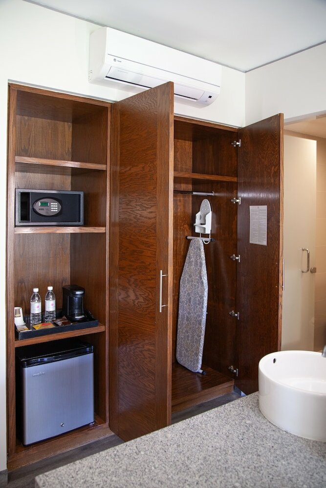 Фото Plaza Camelinas Hotel