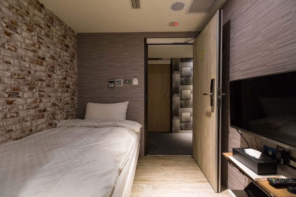 Фото Hotel Cube Banqiao