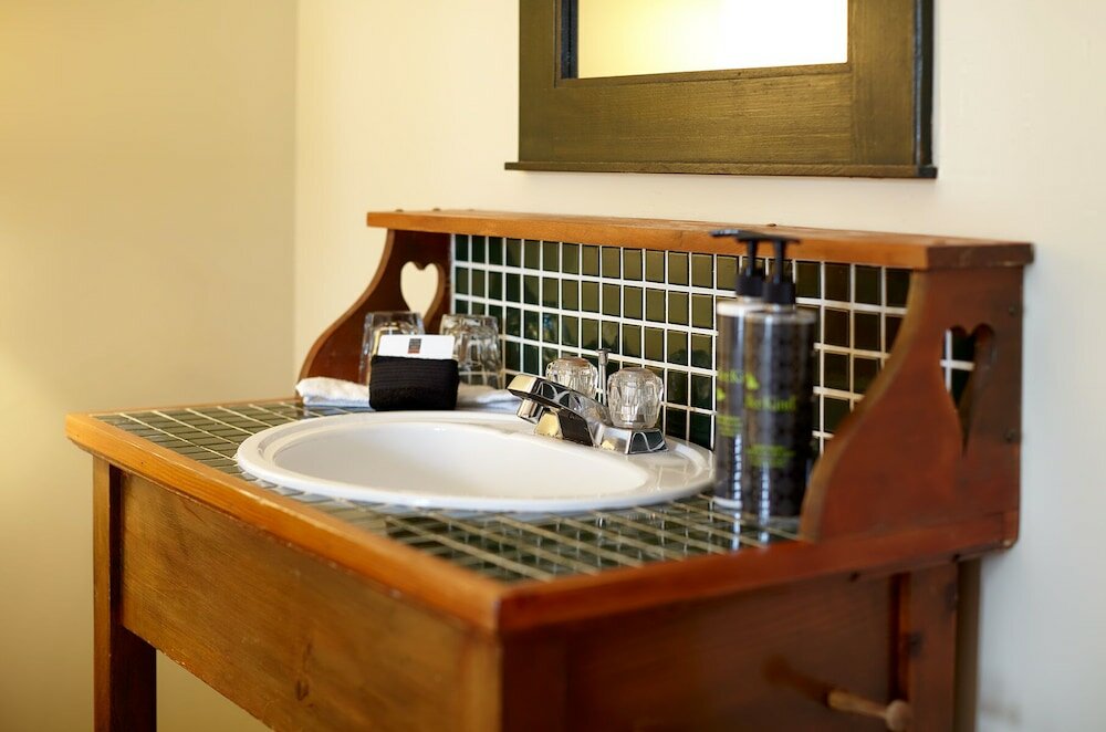 Фото Middle Beach Lodge