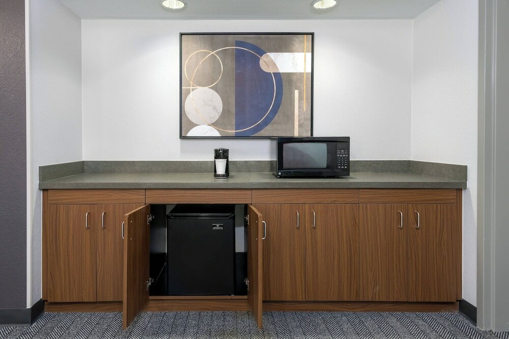 Фото Courtyard by Marriott Tallahassee North/I-10 Capital Circle