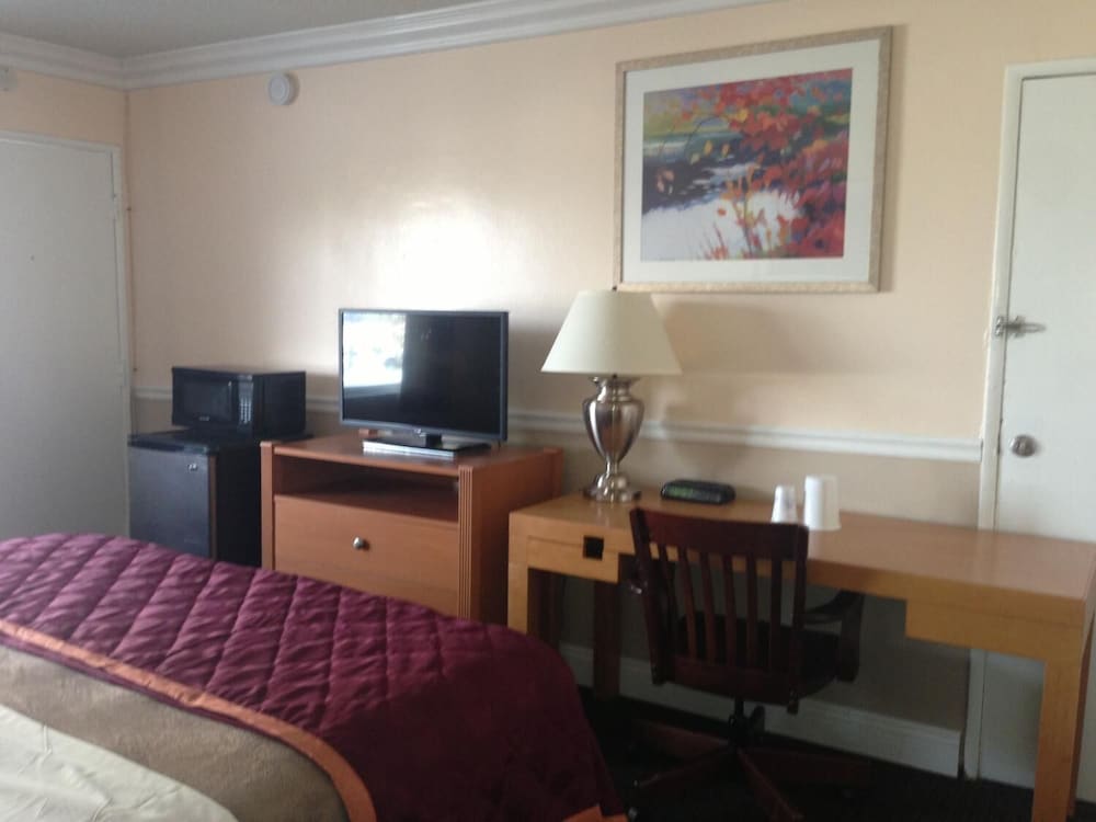 Фото Americas Best Value Inn Oakland Lake Merritt