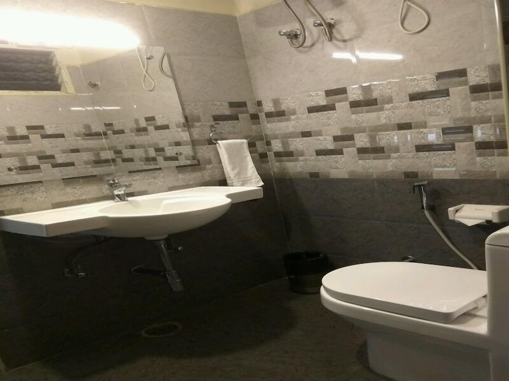 Фото Hotel Olympia Inn