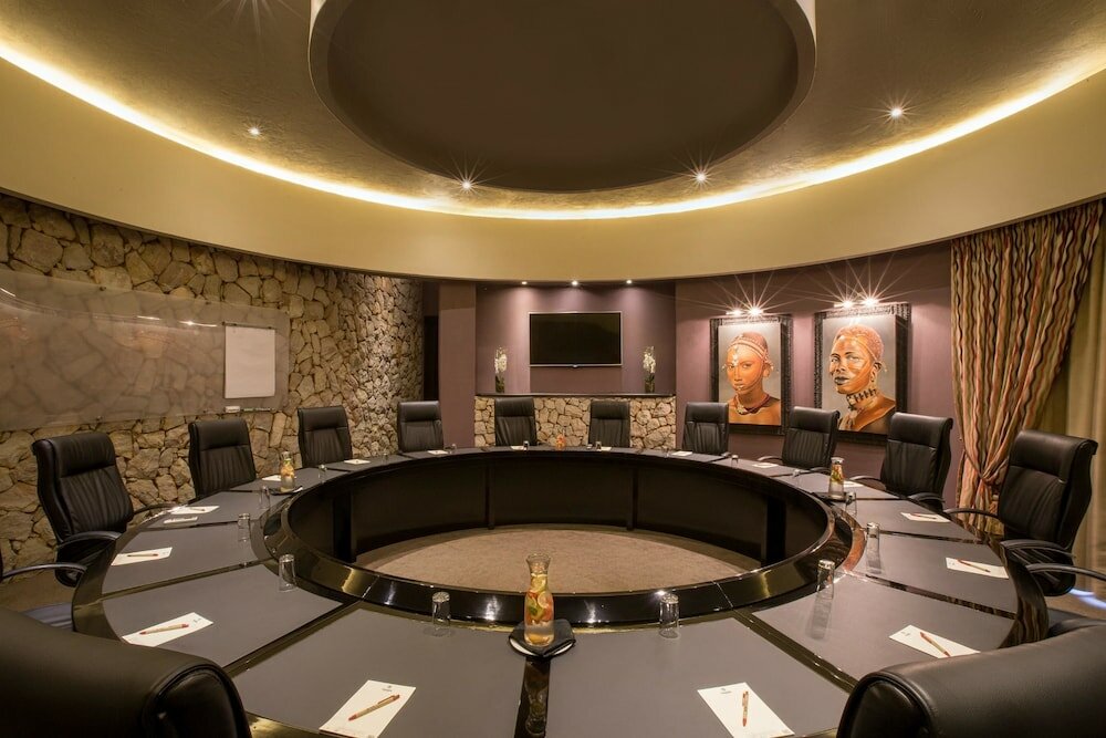 Фото Thaba Eco Hotel