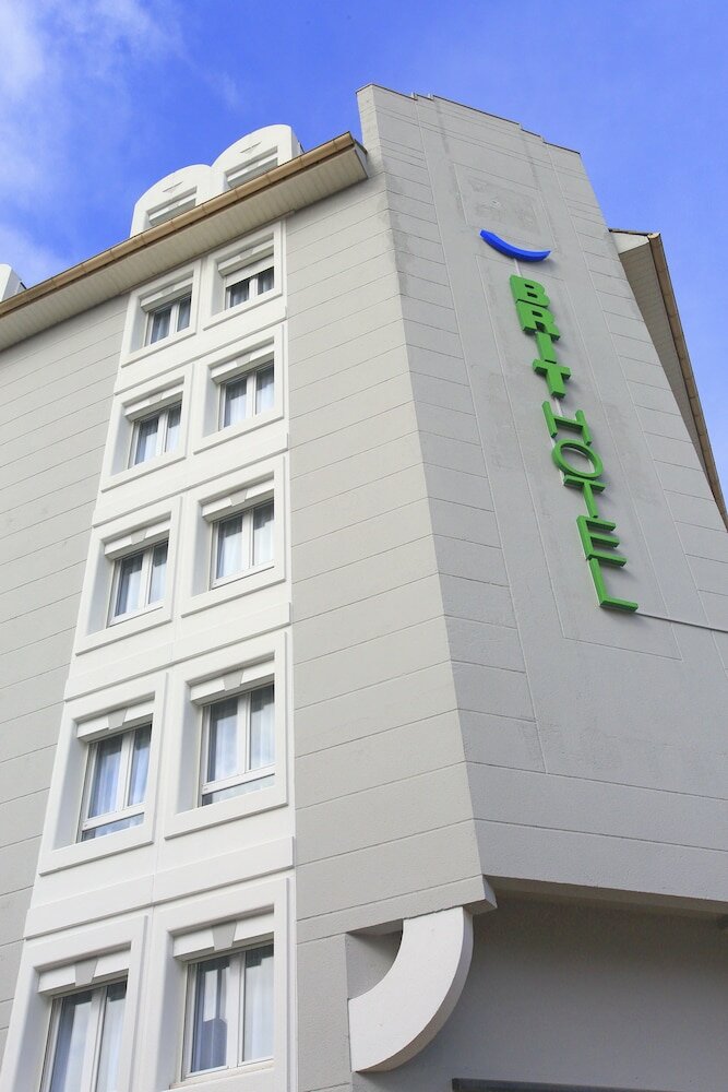 Фото Brit Hotel Calais Hauts de France
