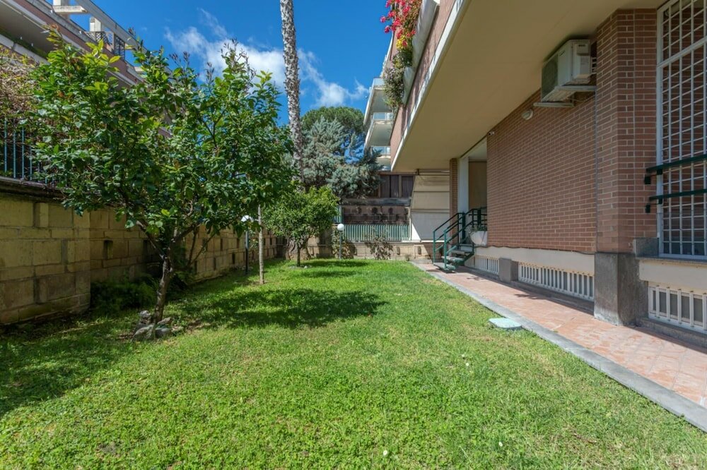 Фото Kitty Appartment - Close to S. Peter