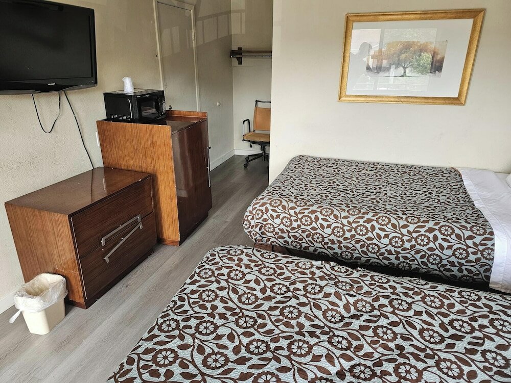 Фото Travel Inn Omaha