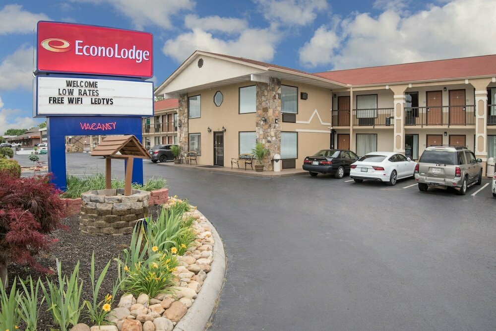 Hotel Econo Lodge Sevierville-Pigeon Forge on the River, Sevierville, photo