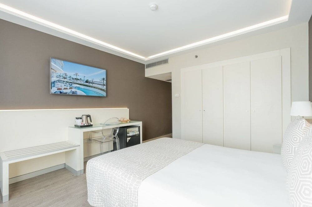 Фото Calipolis Sitges