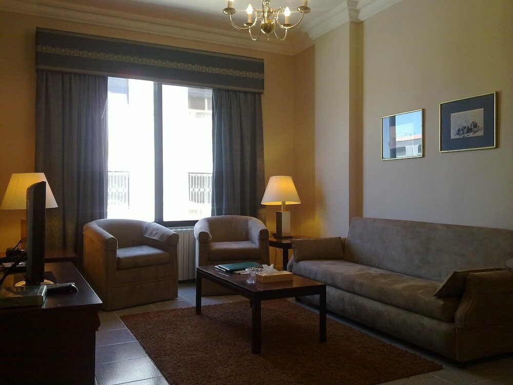 Hotel Crystal Suites, Amman, photo