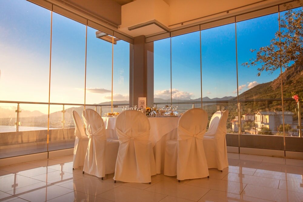 Фото Belvedere Hotel