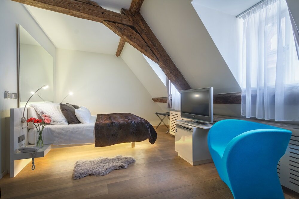 Фото Hotel Three Storks