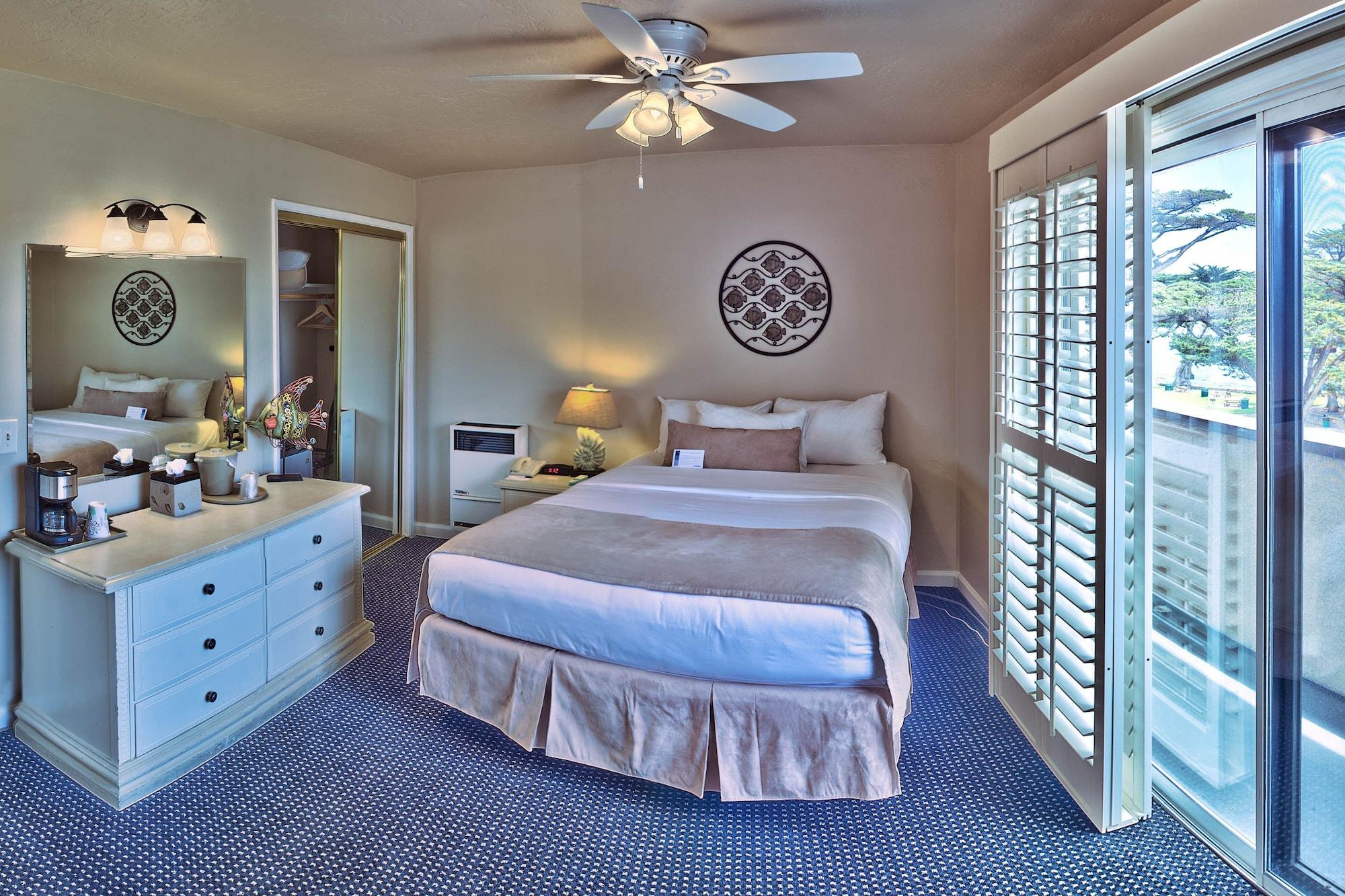 Фото Lovers Point Inn