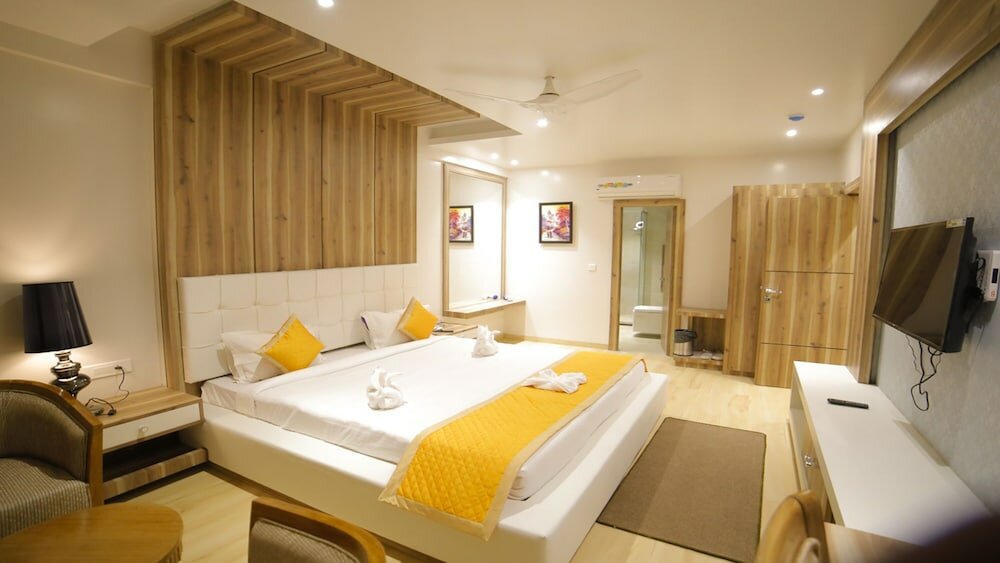 Фото Dhamma Grand Hotel Resort