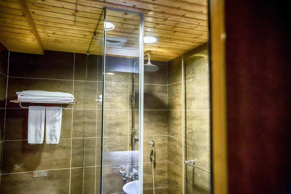 Фото Cai She Hotel