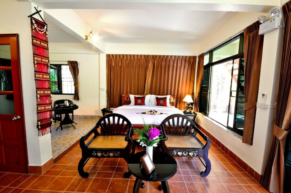 Фото Avila Resort Pattaya