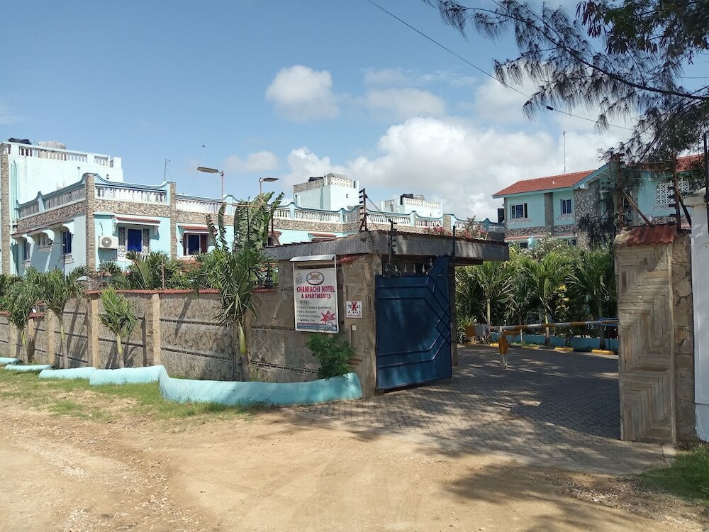 Фото Chamiachi Luxury Apartments